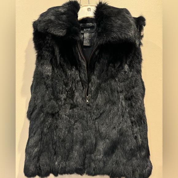 Rabbit Fur Vest- Surrel - Picture 3 of 4
